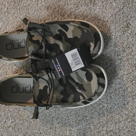 HEY DUDE WENDY CAMO - Picture 1 of 10